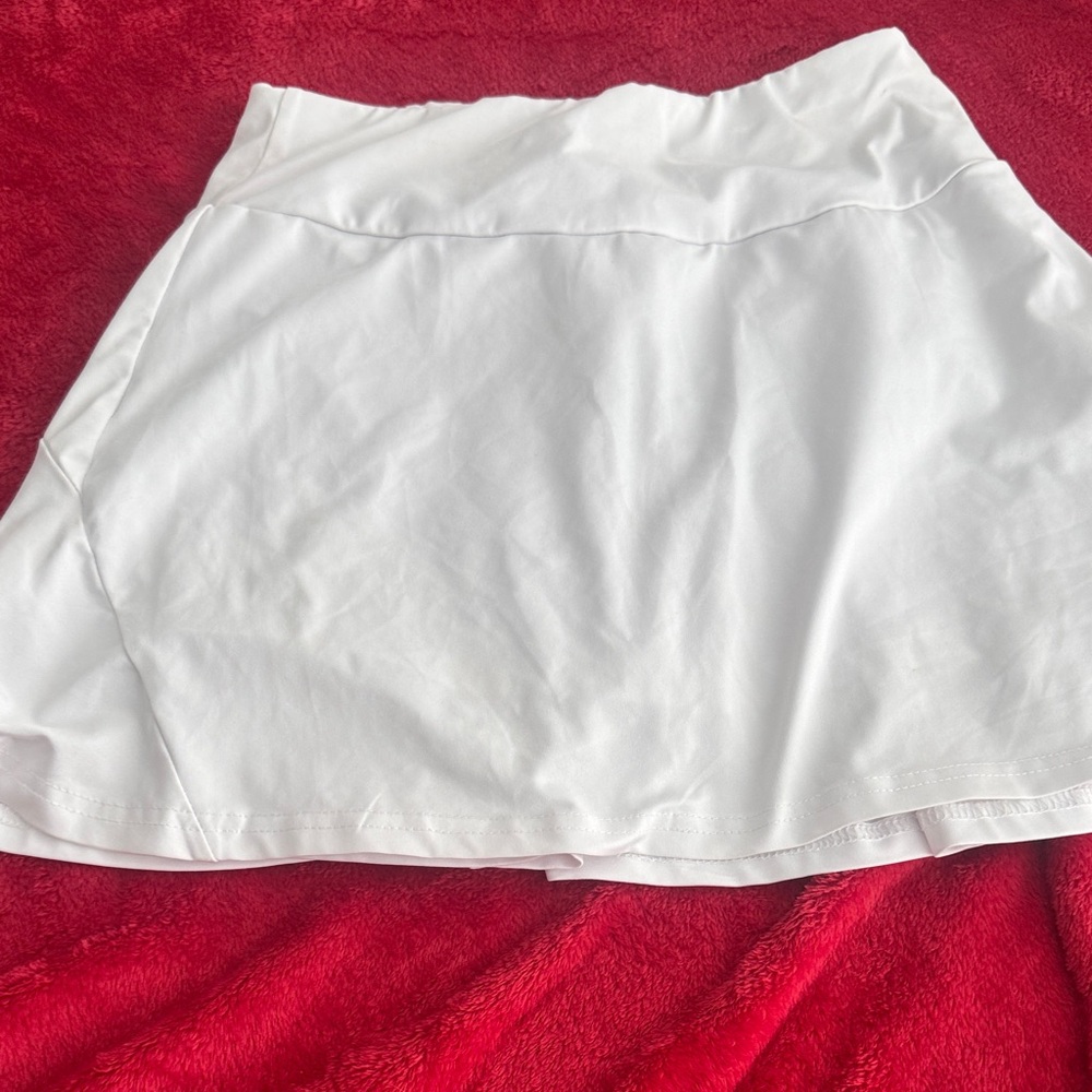 SHEIN White Athletic Skort with Interior Tag